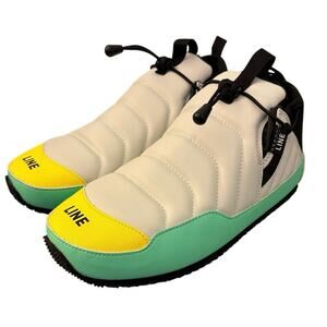 LINE Aprés Ski Bootie 1.0 Retro 
Size Medium